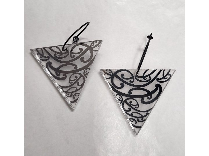 Papatunuku Silver Mirror Earrings - Nichola