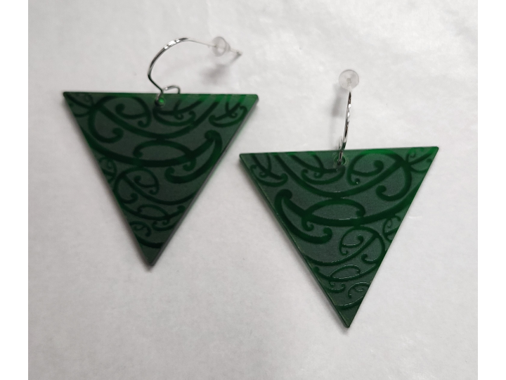 Papatunuku Green Earrings - Nichola