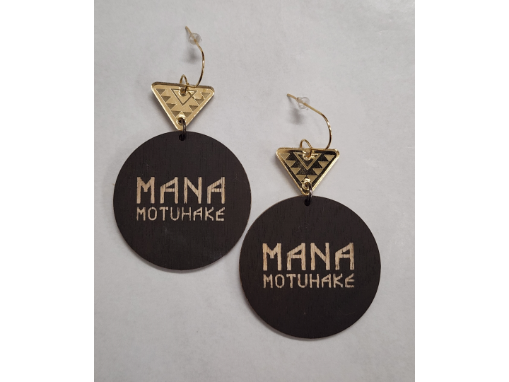 Mana Motuhake IV Gold Earrings