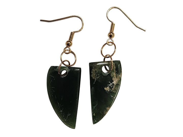 Pounamu Green Stone Earring Artistic Design 2