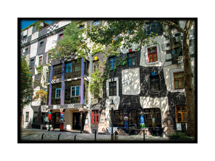 Kunsthauswien - 029 - Hundertwasser Architecture Card
