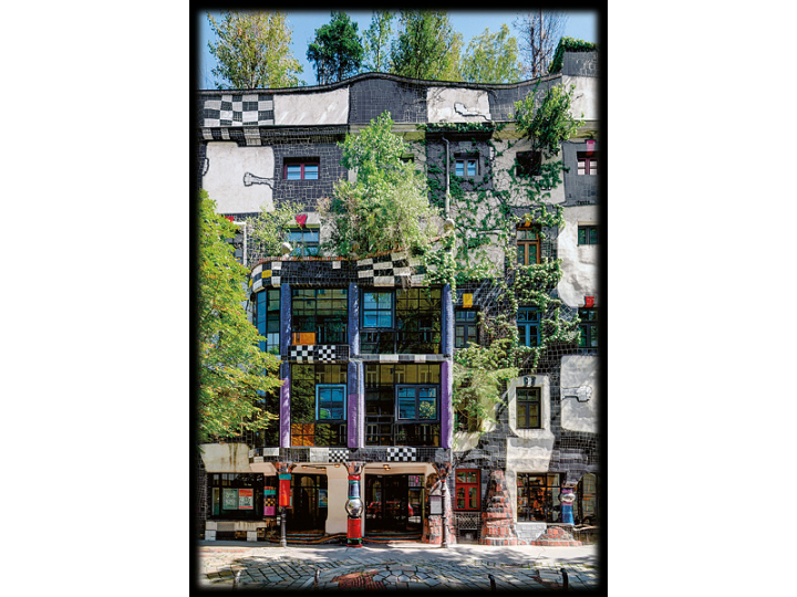 Kunsthauswien - 004 - Hundertwasser Architecture Card