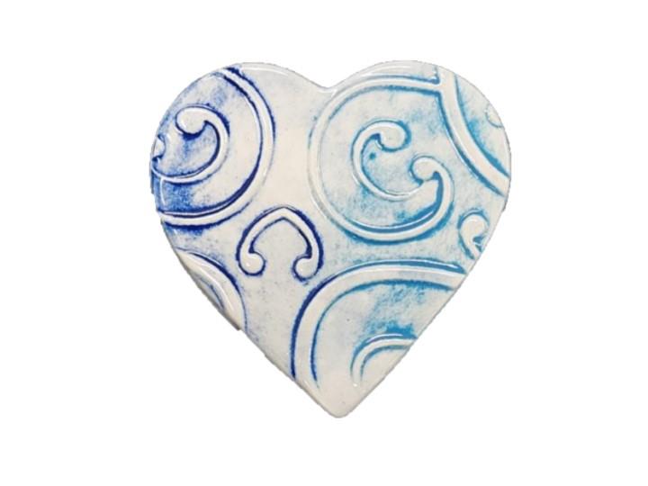 Heart Kowhaiwhai Medium B - Borrowed Earth