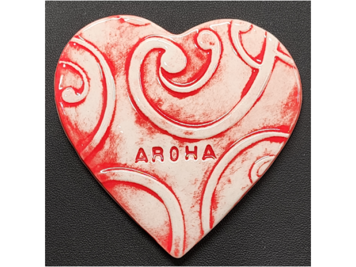 Heart Kowhaiwhai Medium E - Borrowed Earth