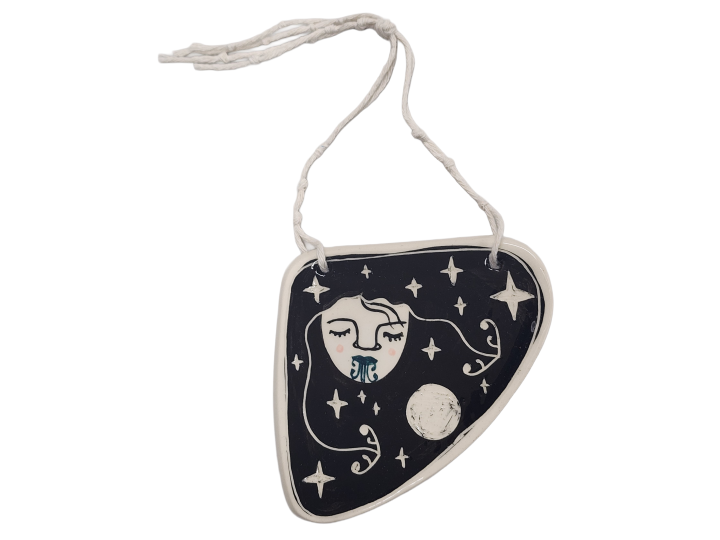 Wahine Hanging Small B - Borrowed Earth