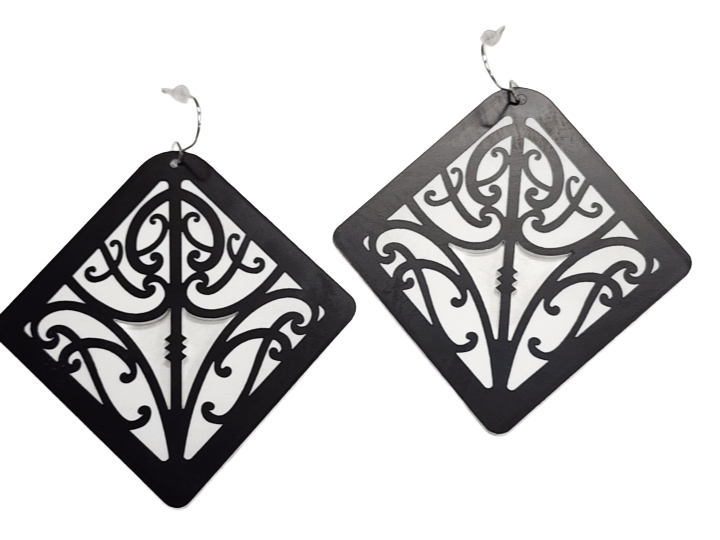 Statement Mangopare II Black Earrings - Nichola