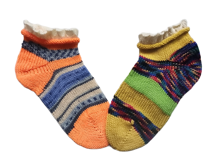 Handknitted Odd Frill Socks Adult Small (A)