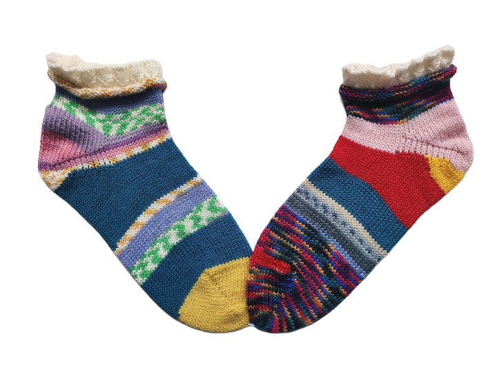 Handknitted Odd Frill Socks Adult Medium (B)
